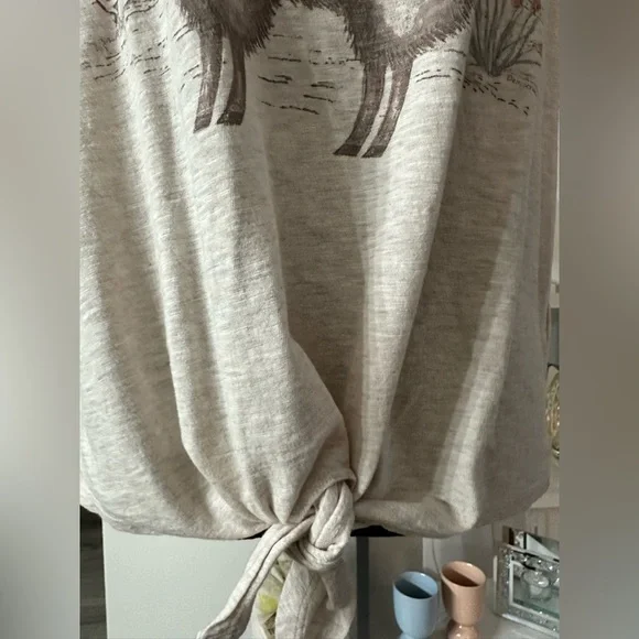 Democracy Beige Hot Llama T-Shirt - Size M - Picture 7 of 13